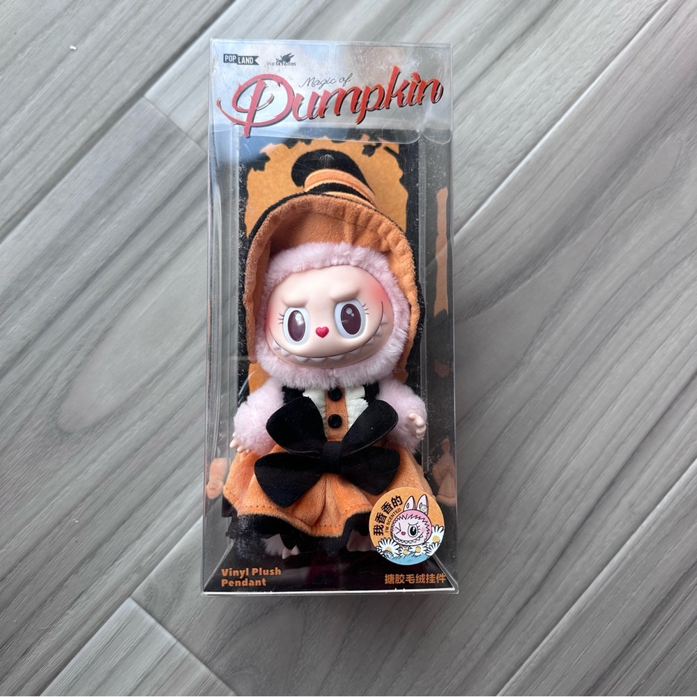Pop Land The Monsters Magic of Pumpkin Vinyl Plush Pendant